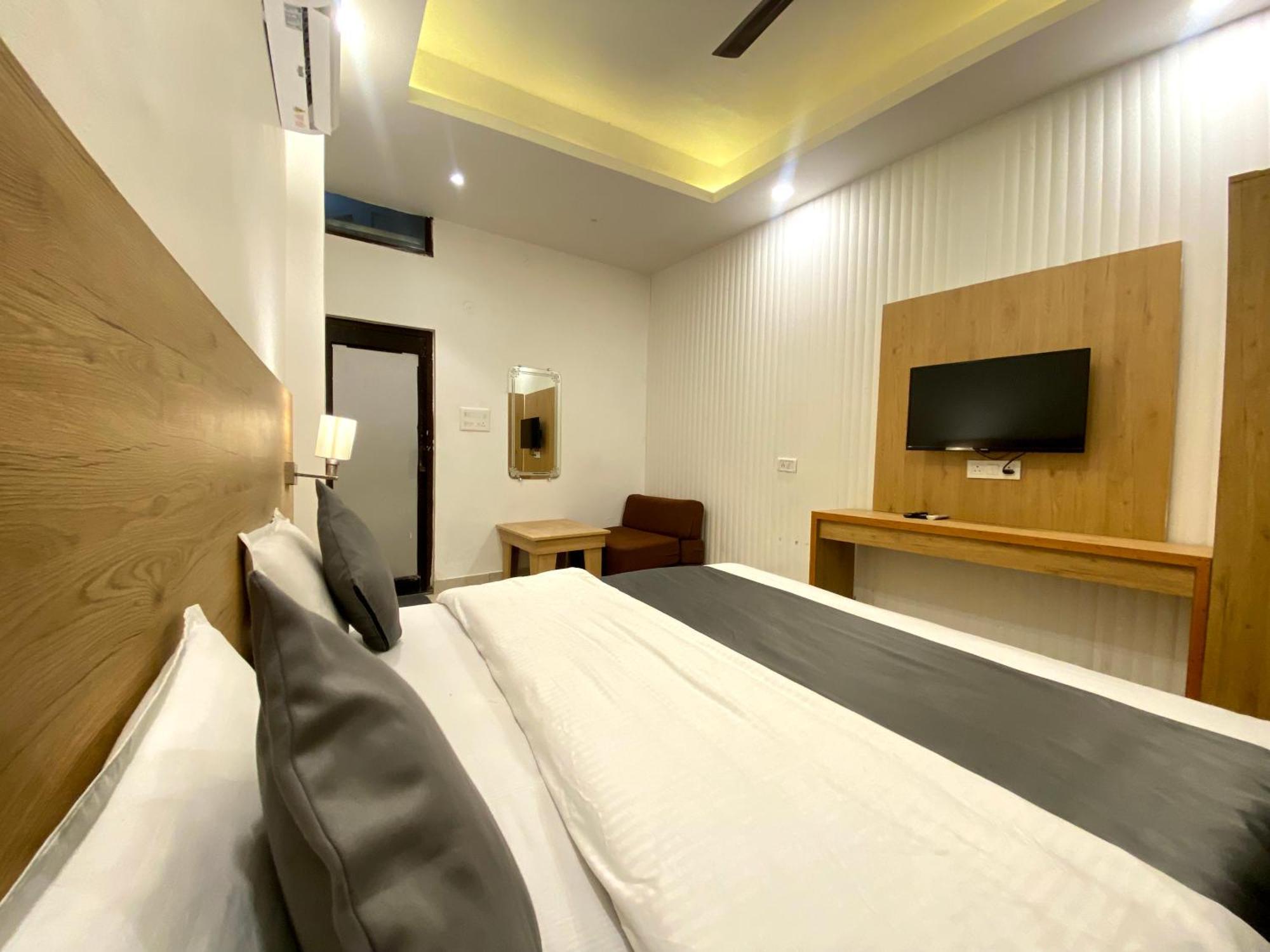 Sonu Guesthouse & Hostel, Rishikesh Exterior photo
