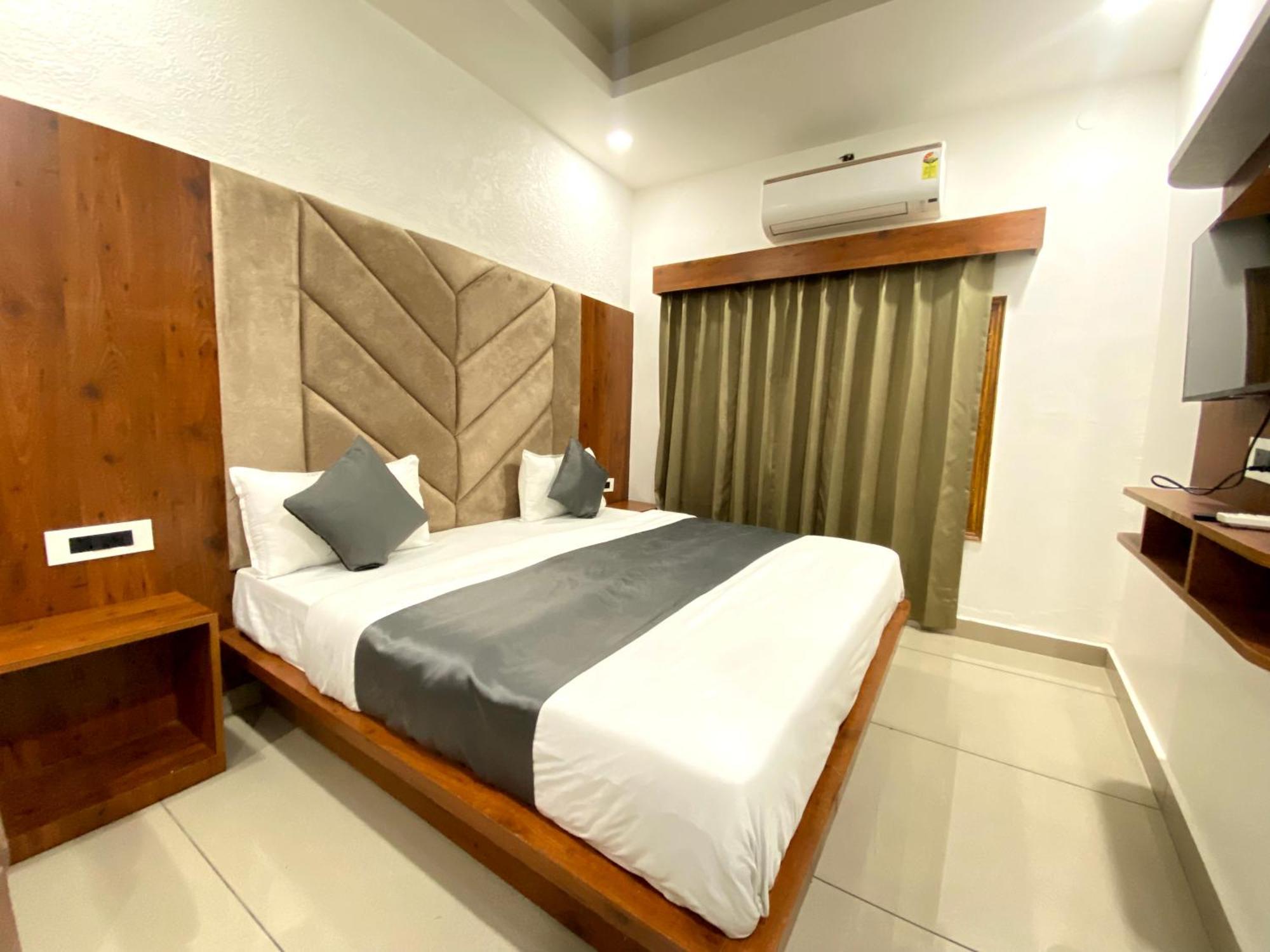 Sonu Guesthouse & Hostel, Rishikesh Exterior photo